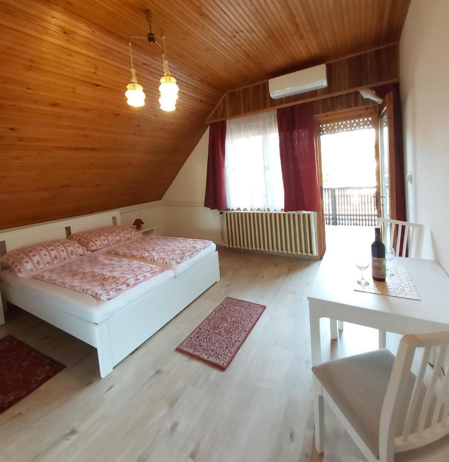 Apartament Marika-Lak Siófok Zewnętrze zdjęcie
