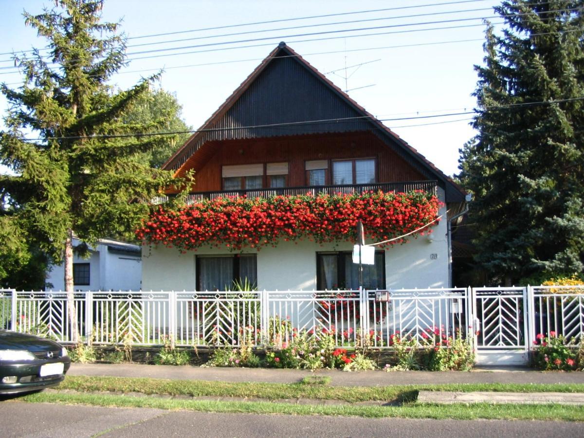 Apartament Marika-Lak Siófok Zewnętrze zdjęcie